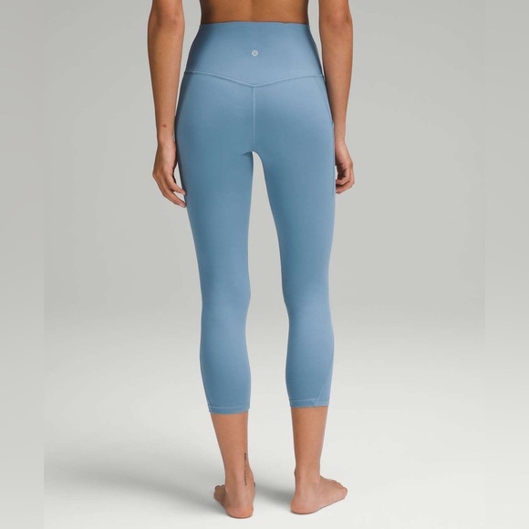 E - Lululemon Align High-Rise Crop with Pockets 23"
Utility Blue - Picture 1 of 6